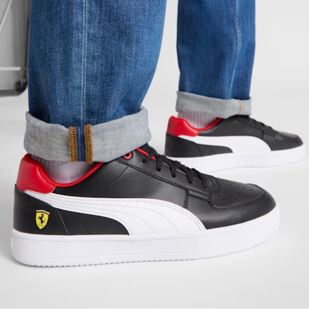 Puma Men's Scuderia Ferrari Caven 2.0 Sneakers Size 9